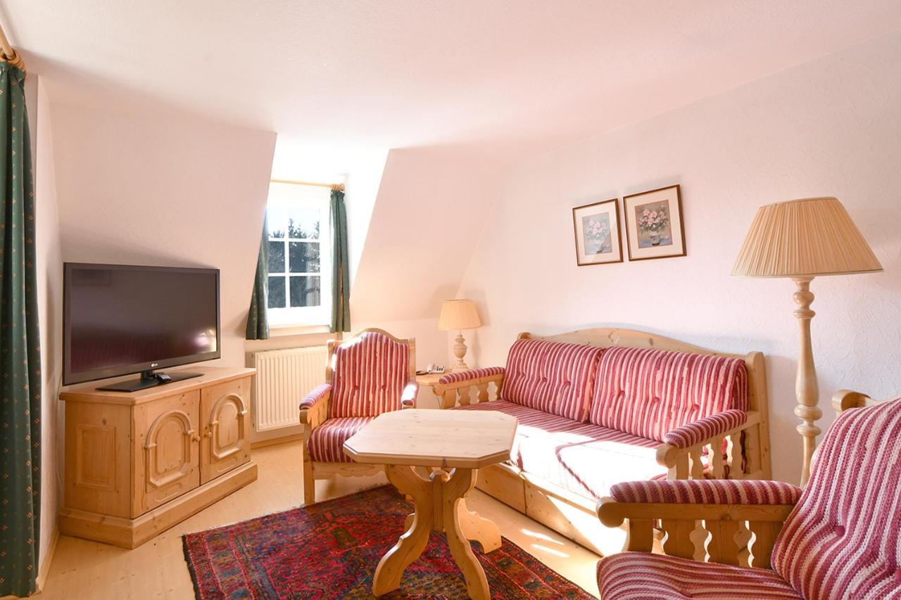 Landhotel Altes Zollhaus Hermsdorf  Dış mekan fotoğraf