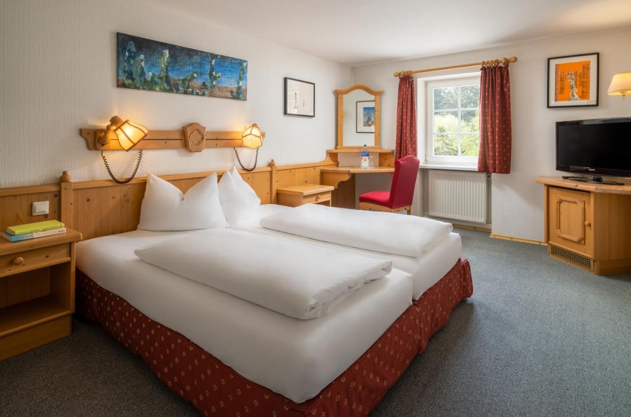 Landhotel Altes Zollhaus Hermsdorf  Dış mekan fotoğraf
